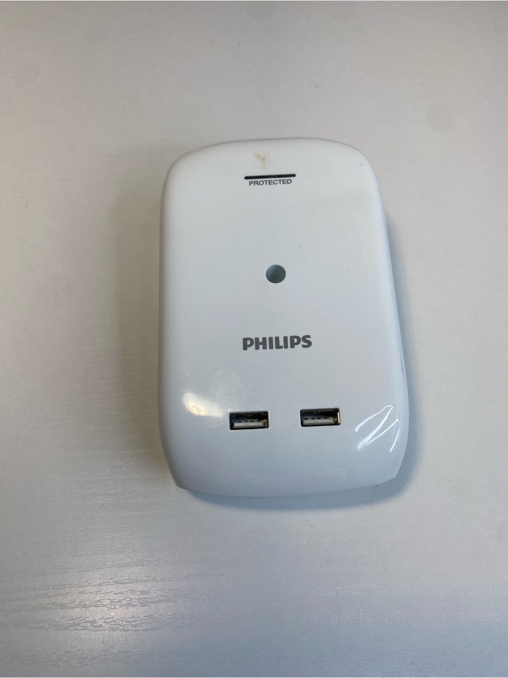 Philips Smart Plug 6 Outlets To USB Ports Protector
